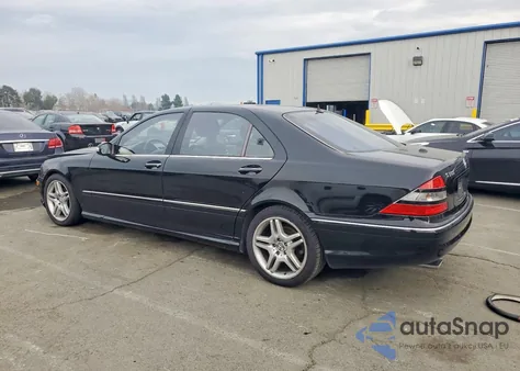 2006 Mercedes-Benz S 500 z USA, uszkodzony, nr VIN WDBNG75J66A481448